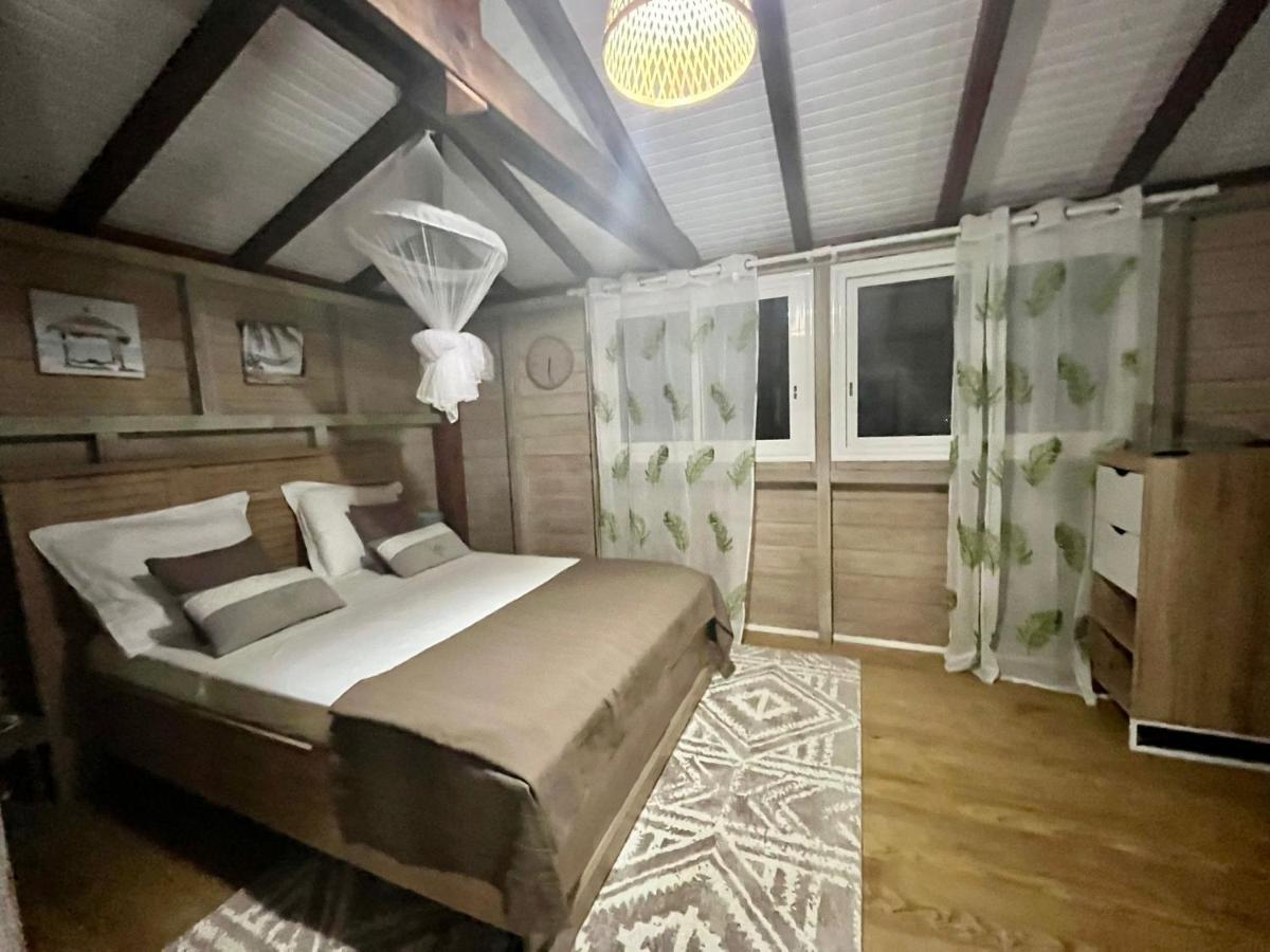 Mahogany Lodge - Oasis Cosy Rivière-Pilote Exteriör bild